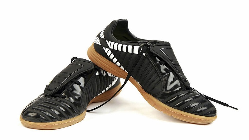 are indoor soccer shoes good for running